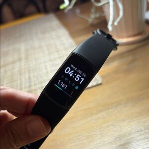 Fitbit Charge 5 - Black Fitness Tracker